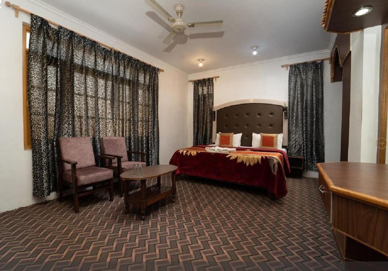 Hotel Al Azrah Srīnagar Zewnętrze zdjęcie